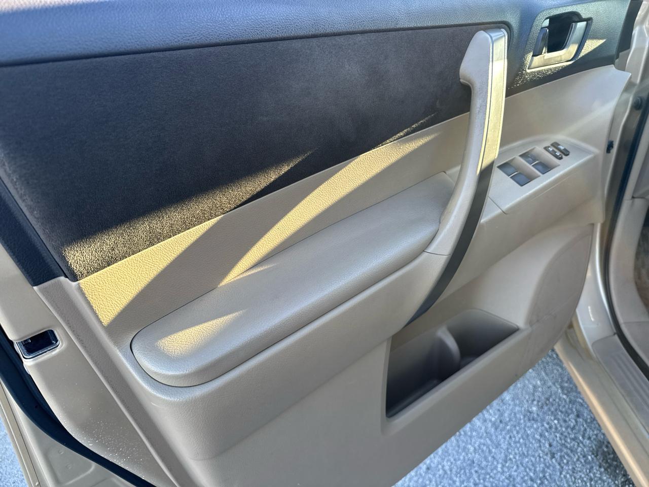 Toyota Highlander FWD 4dr V6 Sport (Natl) 2009