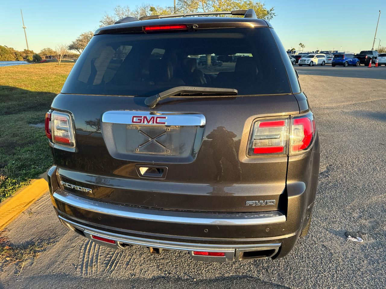 GMC Acadia AWD 4dr Denali 2013