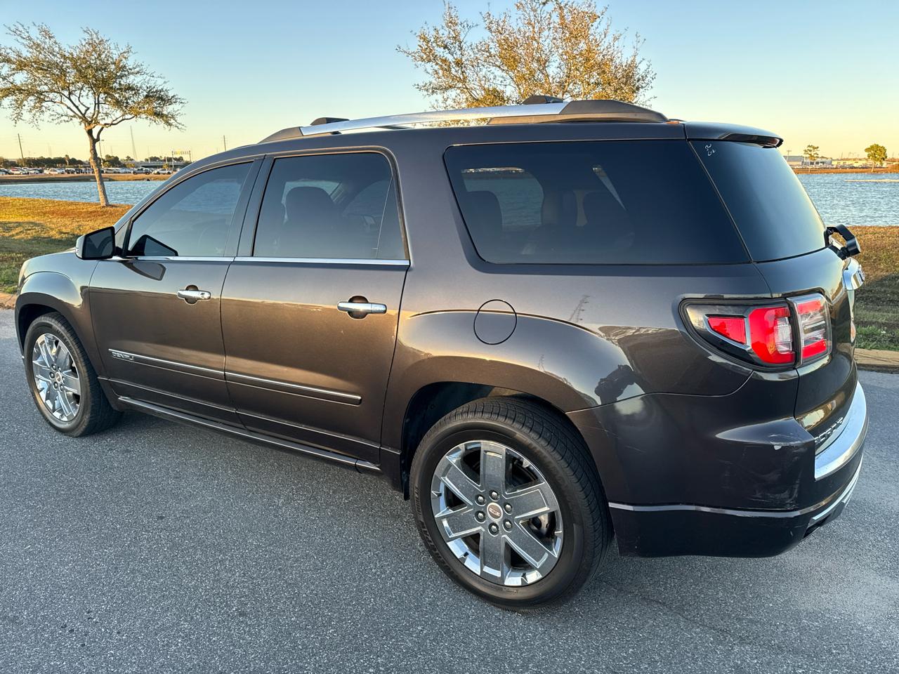 GMC Acadia AWD 4dr Denali 2013