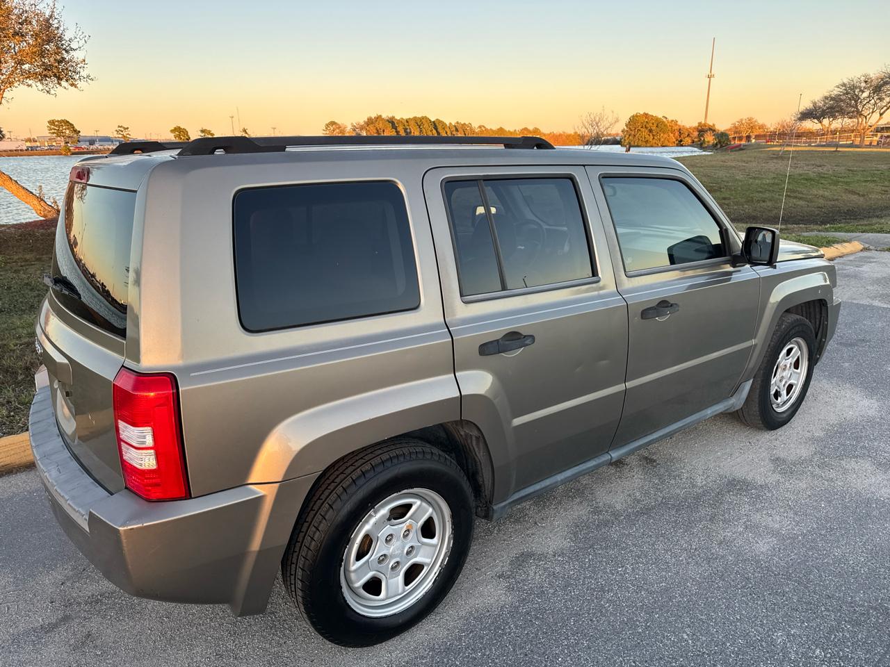 Jeep Patriot FWD 4dr Sport 2008