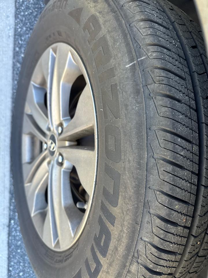 Hyundai Santa Fe FWD 4dr Sport 2013