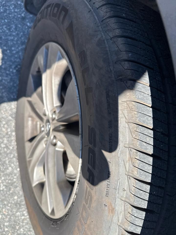 Hyundai Santa Fe FWD 4dr Sport 2013