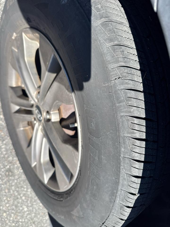 Hyundai Santa Fe FWD 4dr Sport 2013