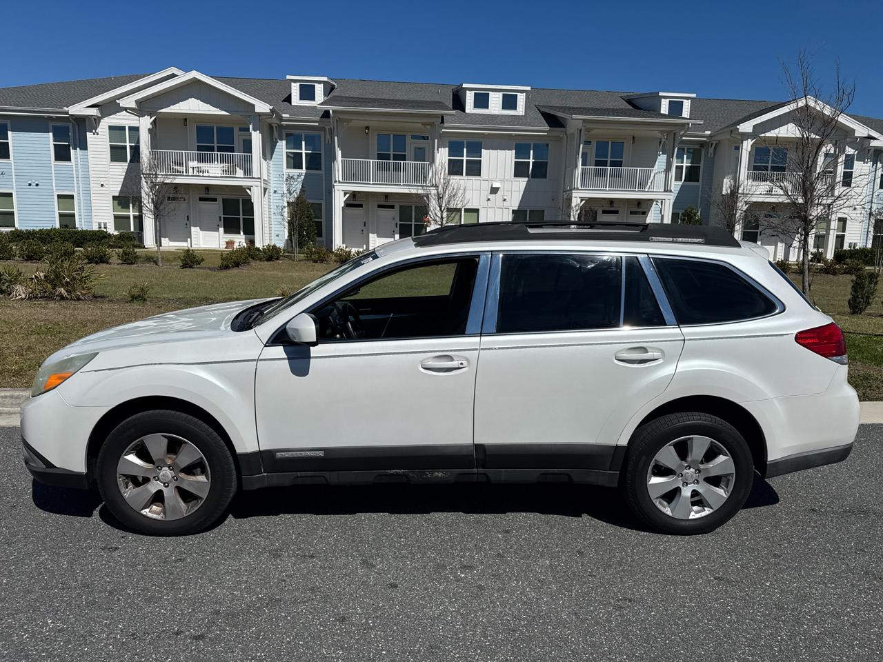Subaru Outback 4dr Wgn H4 Auto 2.5i Prem Pwr Moon 2010