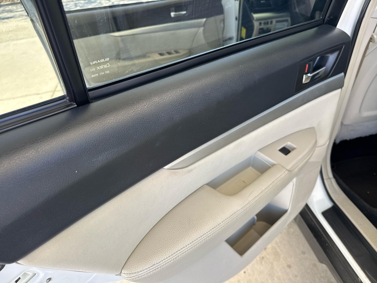 Subaru Outback 4dr Wgn H4 Auto 2.5i Prem Pwr Moon 2010