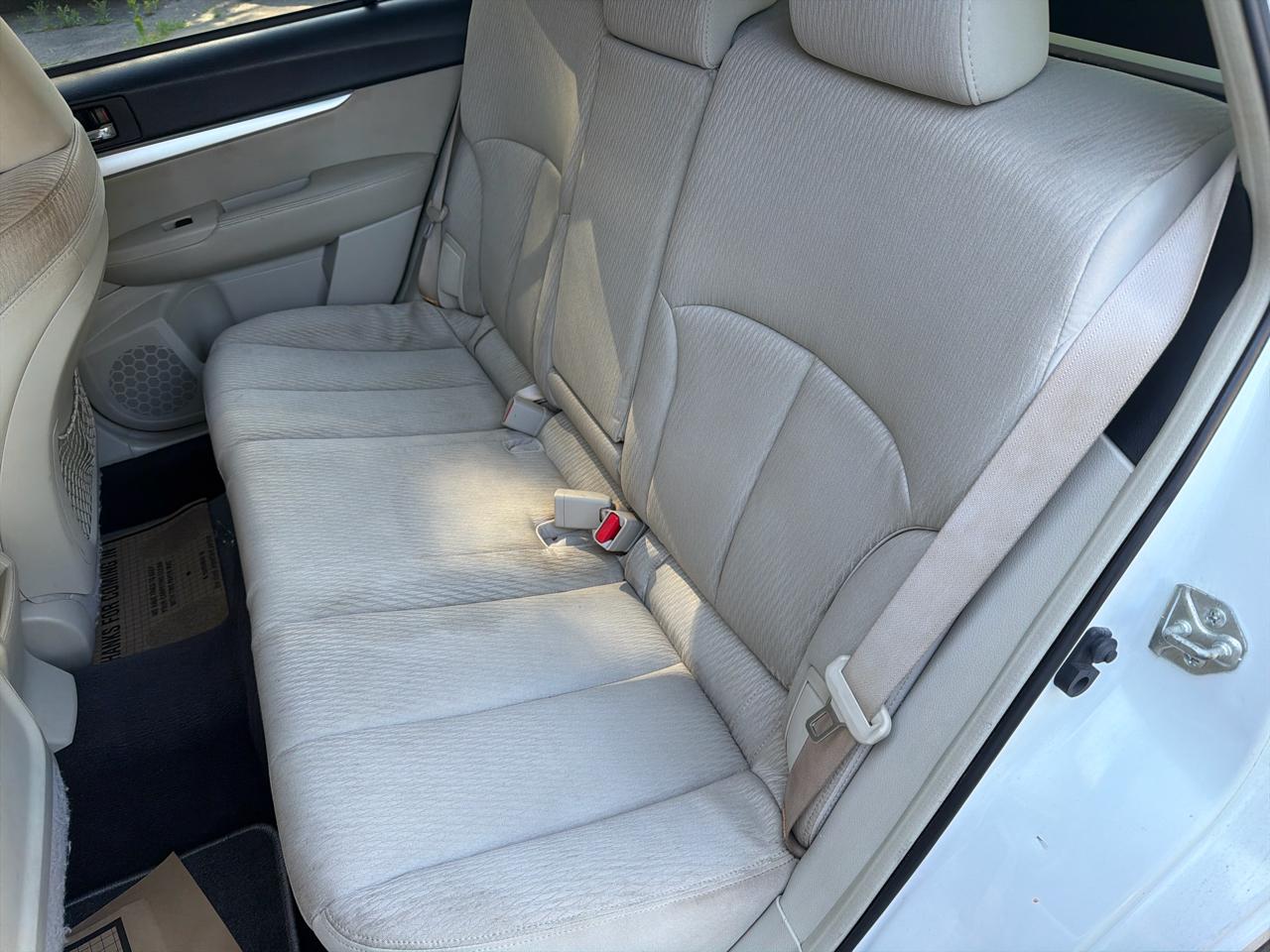 Subaru Outback 4dr Wgn H4 Auto 2.5i Prem Pwr Moon 2010