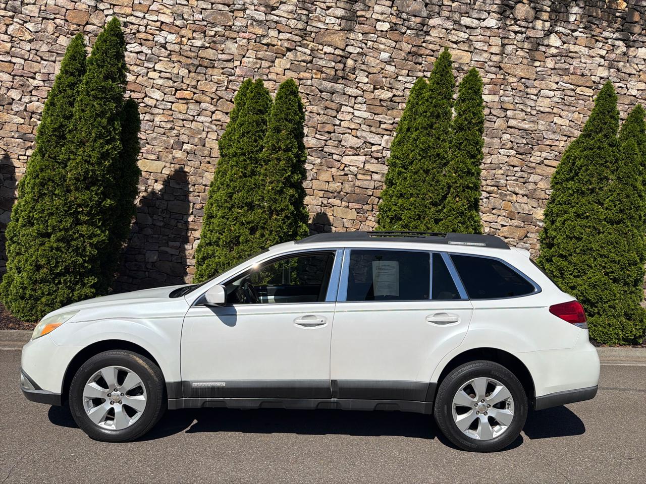 Subaru Outback 4dr Wgn H4 Auto 2.5i Prem Pwr Moon 2010
