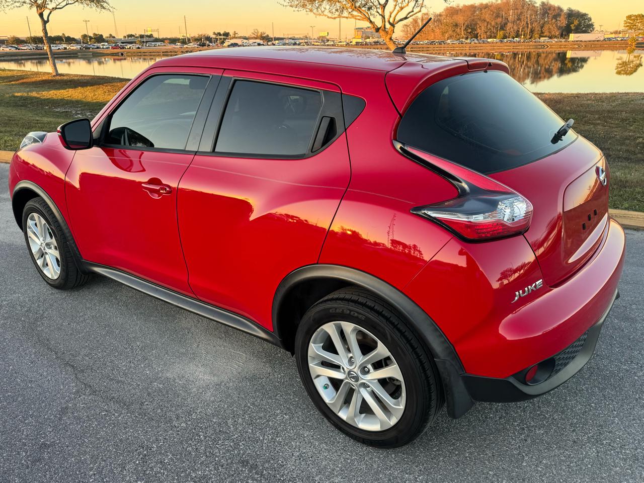 Nissan Juke 5dr Wgn CVT S FWD 2016