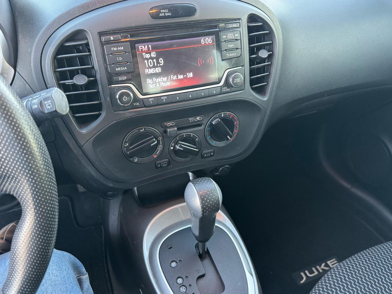 Nissan Juke 5dr Wgn CVT S FWD 2016