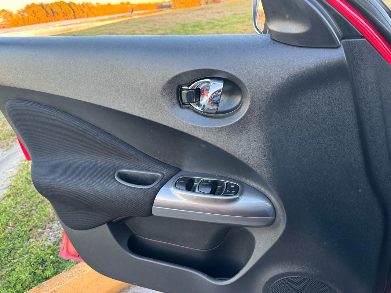 Nissan Juke 5dr Wgn CVT S FWD 2016