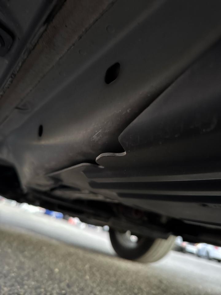 Jeep Grand Cherokee RWD 4dr Overland 2011