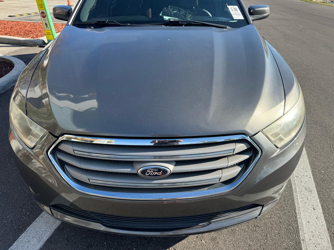 Ford Taurus 4dr Sdn SEL FWD 2014