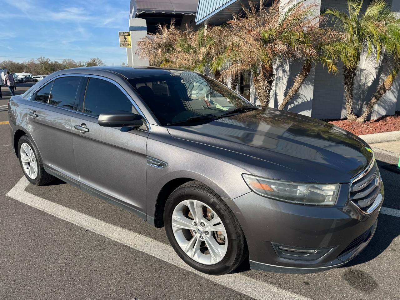 Ford Taurus 4dr Sdn SEL FWD 2014