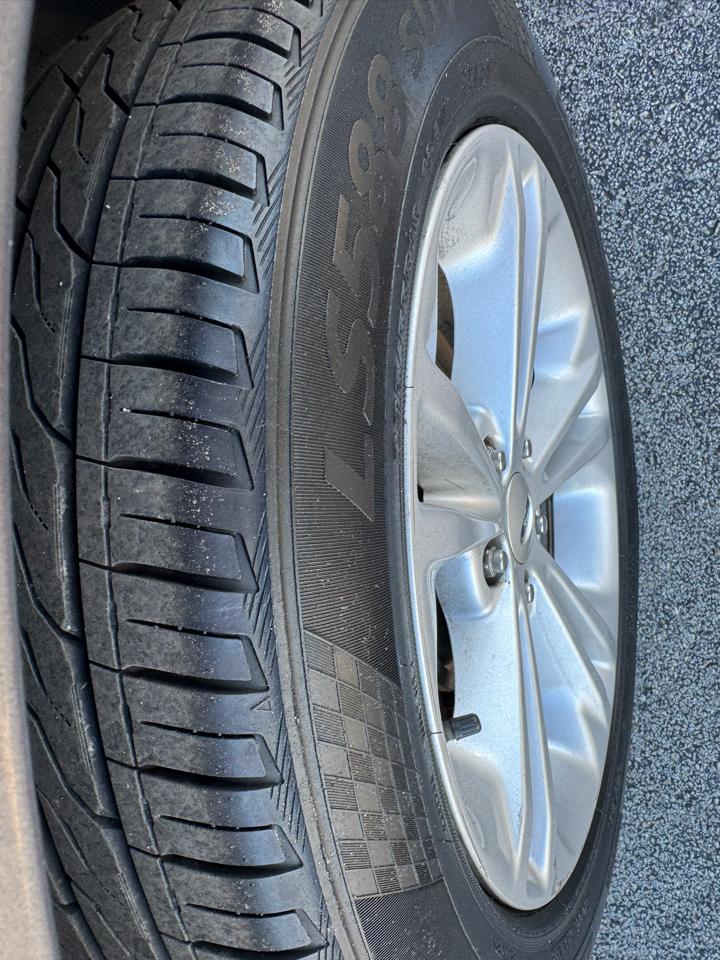 Ford Taurus 4dr Sdn SEL FWD 2014