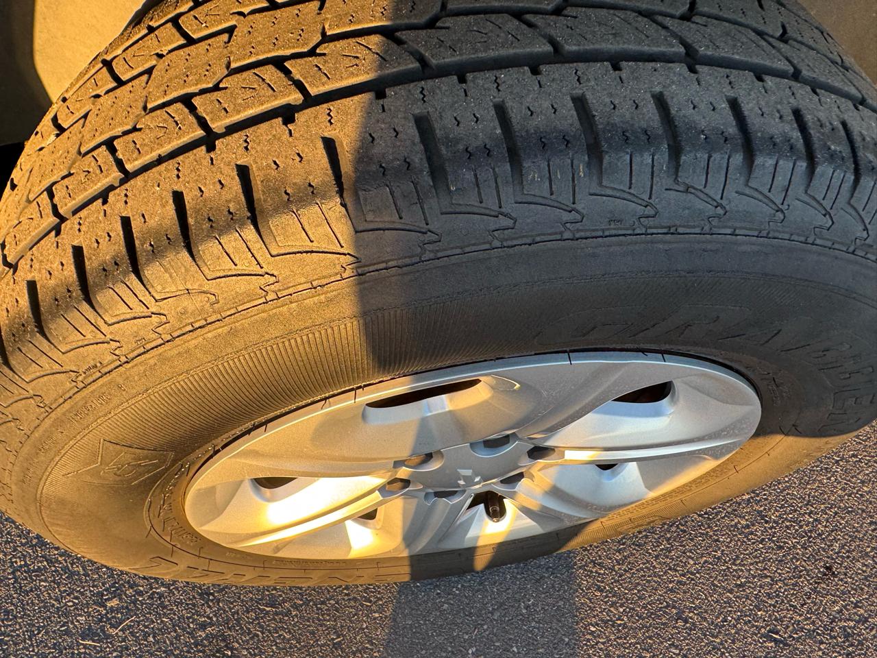 Chevrolet Traverse FWD 4dr LS 2012