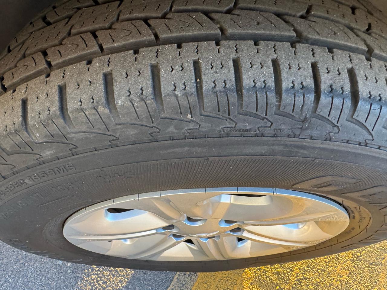 Chevrolet Traverse FWD 4dr LS 2012