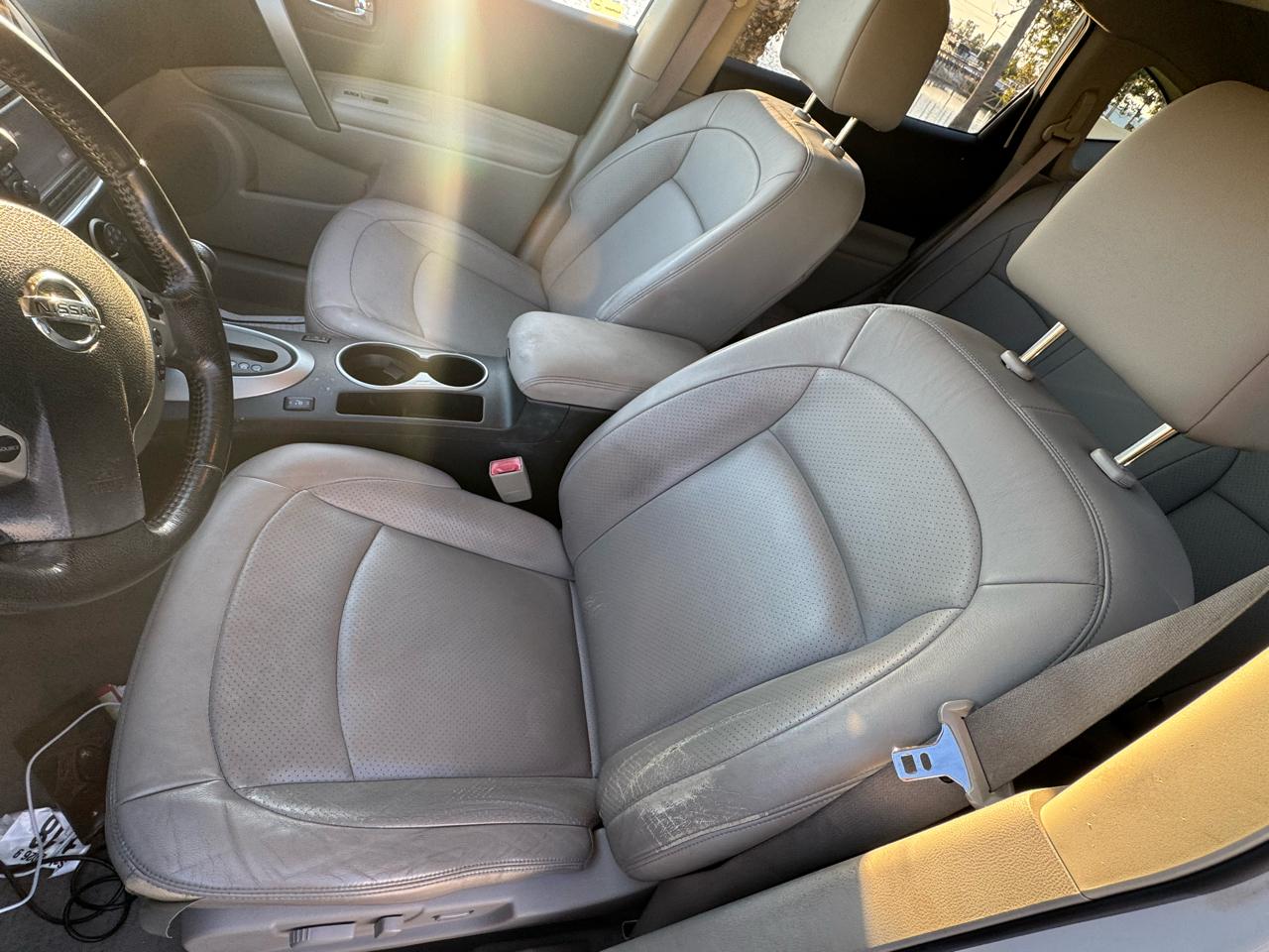 Nissan Rogue FWD 4dr SV 2011