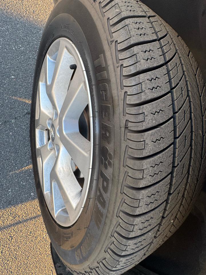 Nissan Rogue FWD 4dr SV 2011