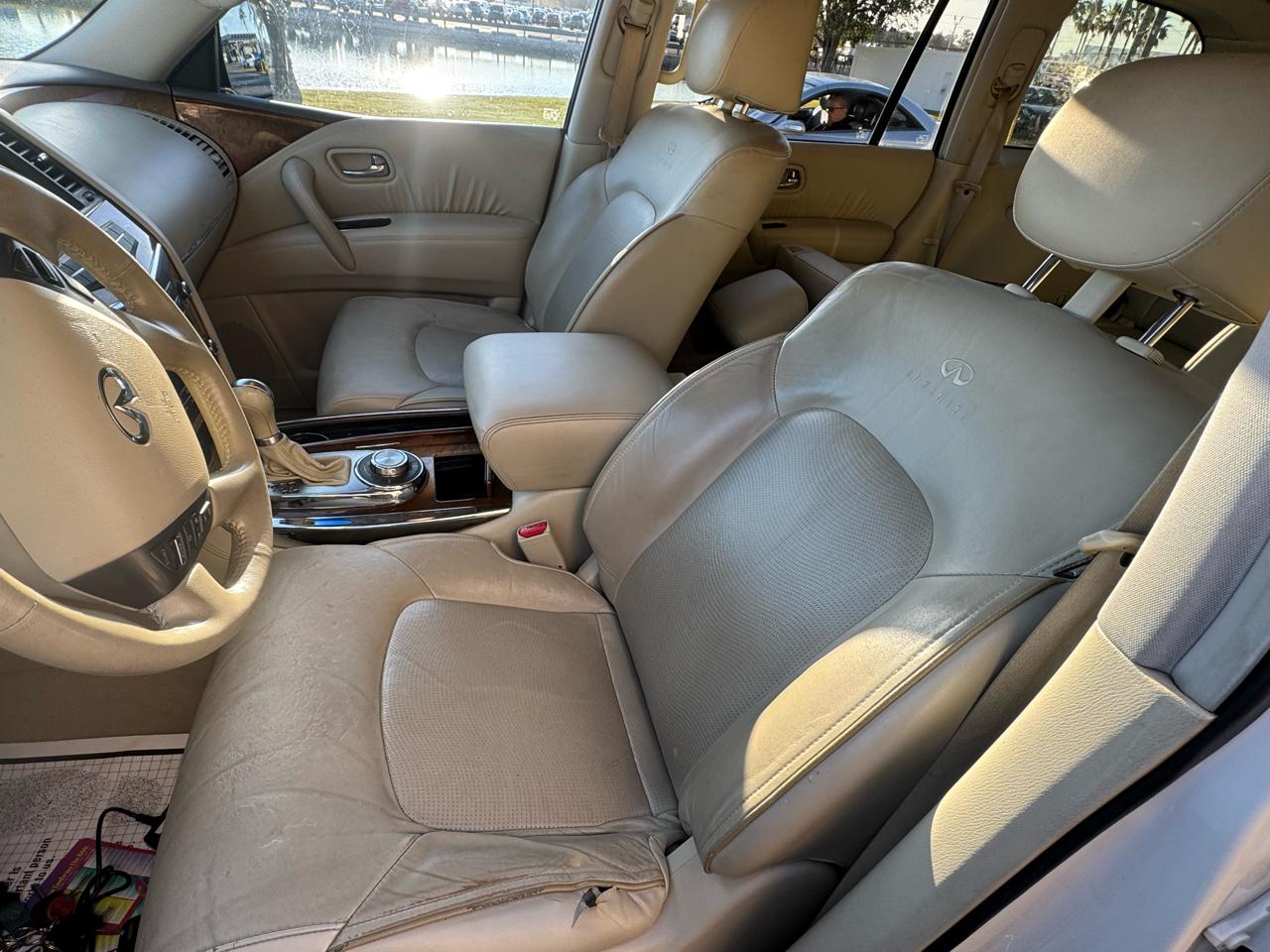 Infiniti QX56 4WD 4dr 7-passenger 2011