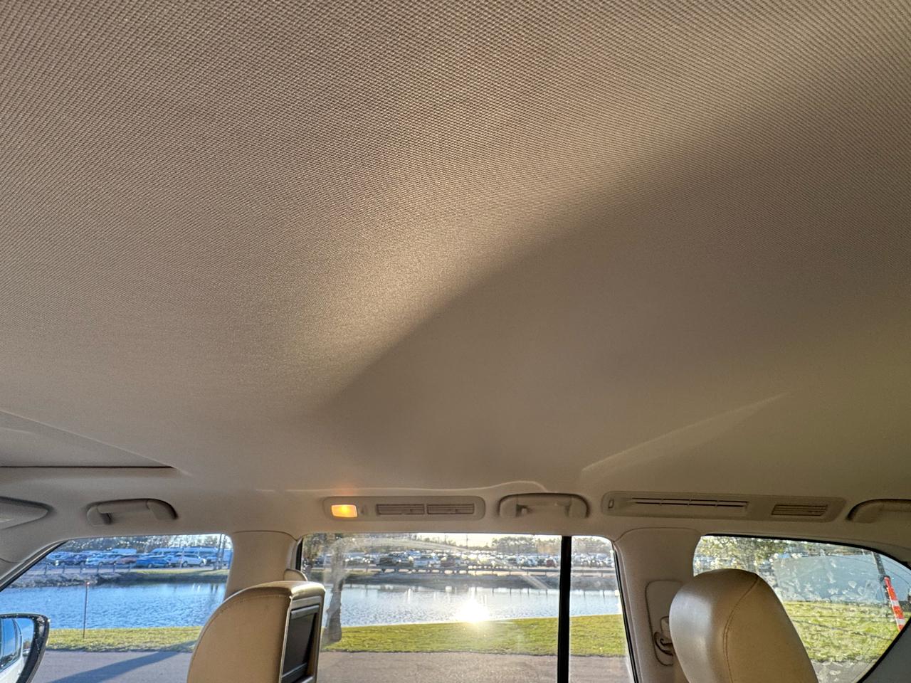 Infiniti QX56 4WD 4dr 7-passenger 2011