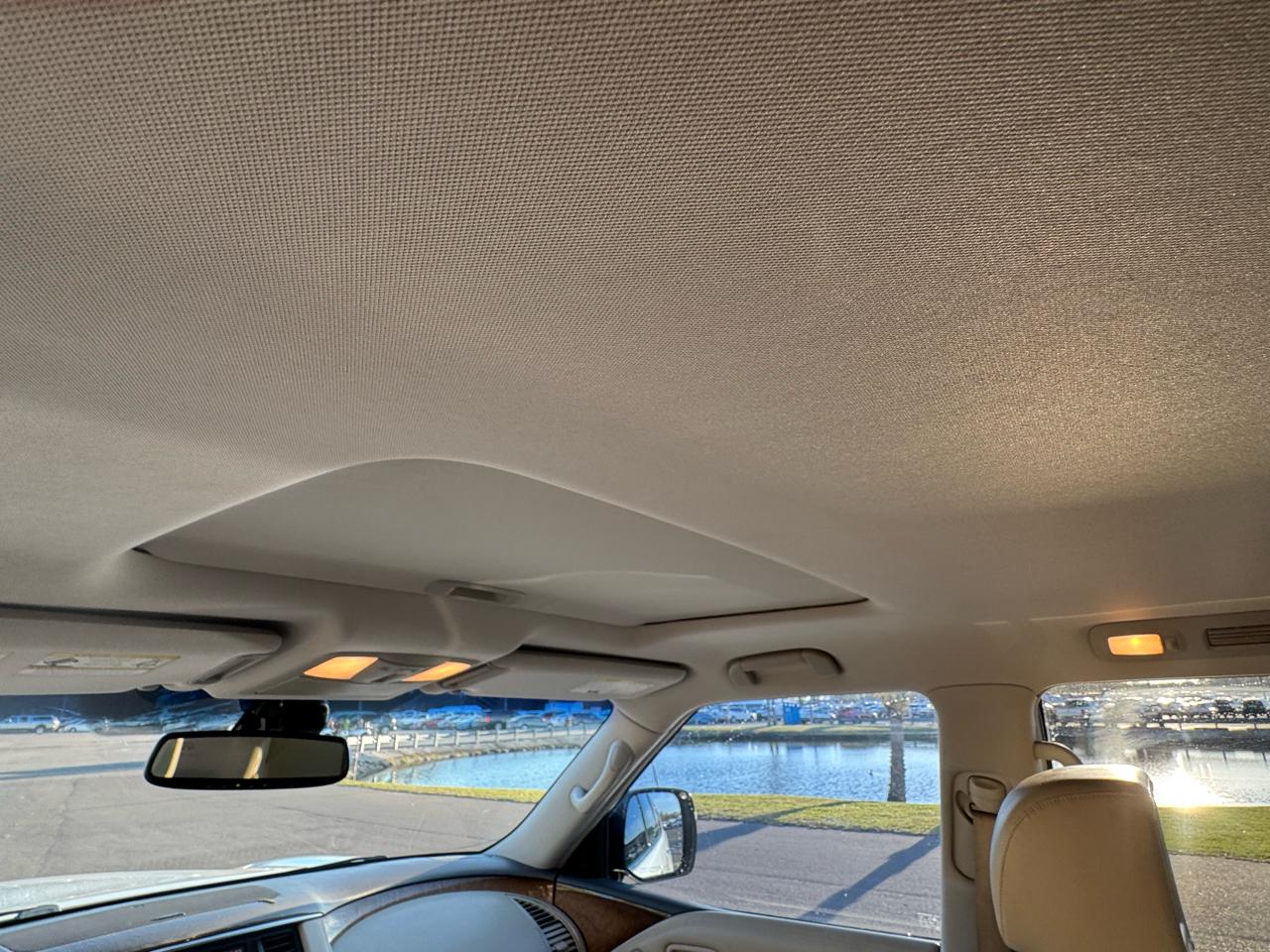 Infiniti QX56 4WD 4dr 7-passenger 2011