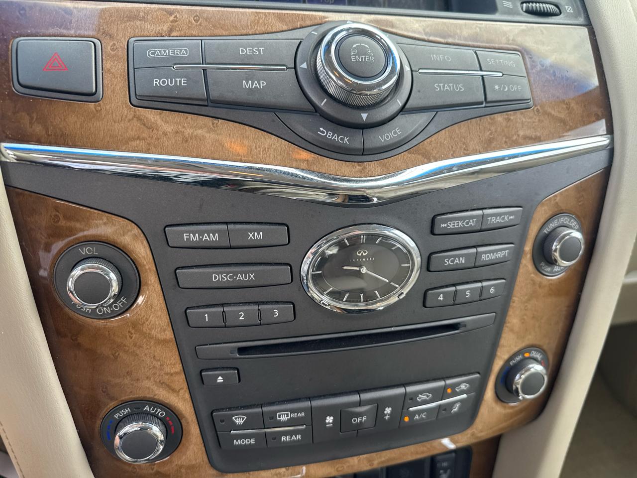 Infiniti QX56 4WD 4dr 7-passenger 2011