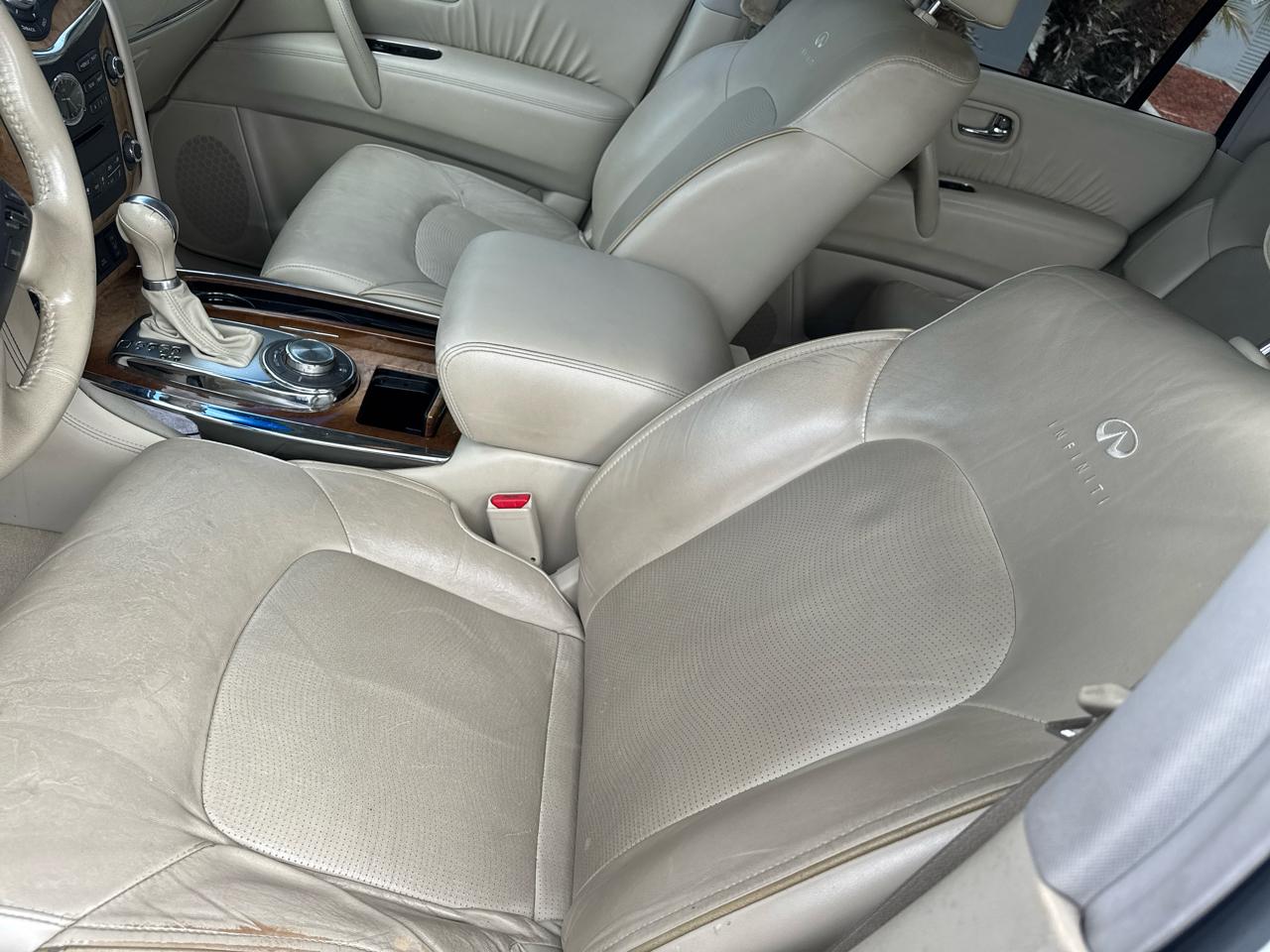 Infiniti QX56 4WD 4dr 7-passenger 2011