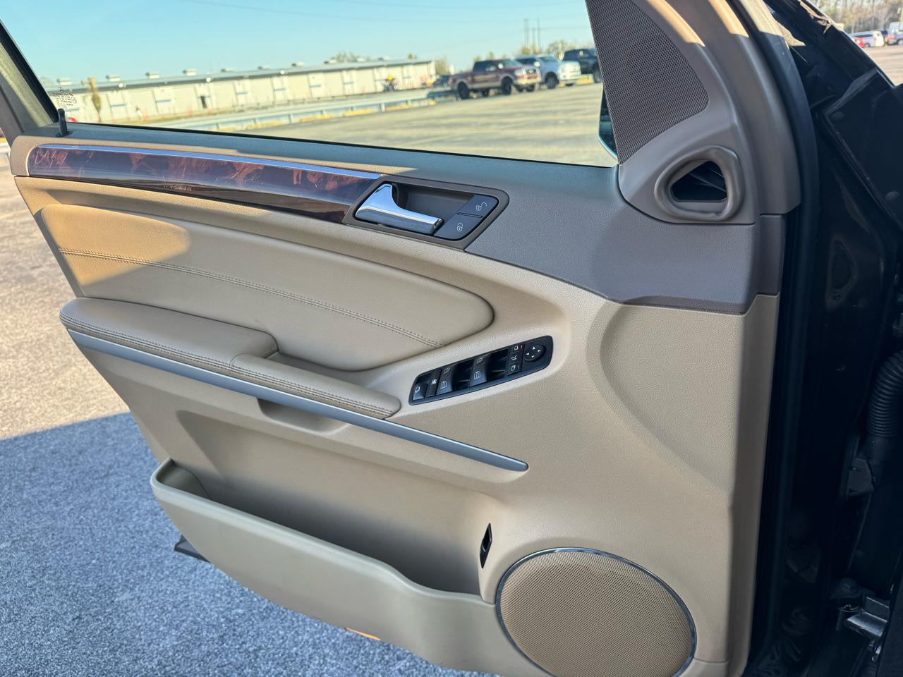 Mercedes-Benz GL-Class 4MATIC 4dr GL 450 2011