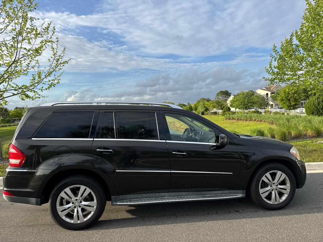 Mercedes-Benz GL-Class 4MATIC 4dr GL 450 2011