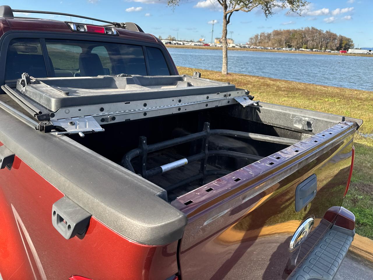 Ford Explorer Sport Trac RWD 4dr XLT 2010