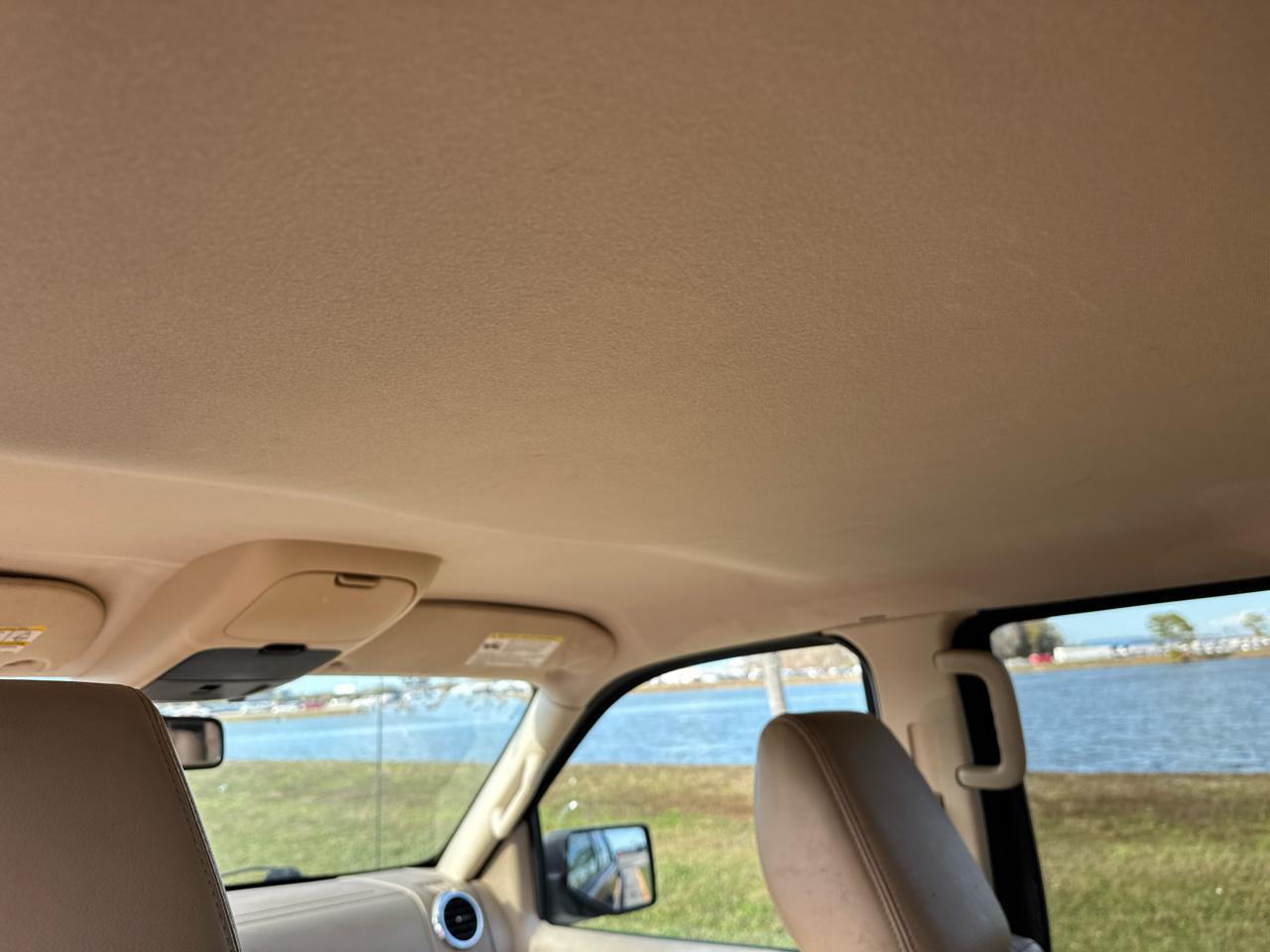 Ford Explorer Sport Trac RWD 4dr XLT 2010