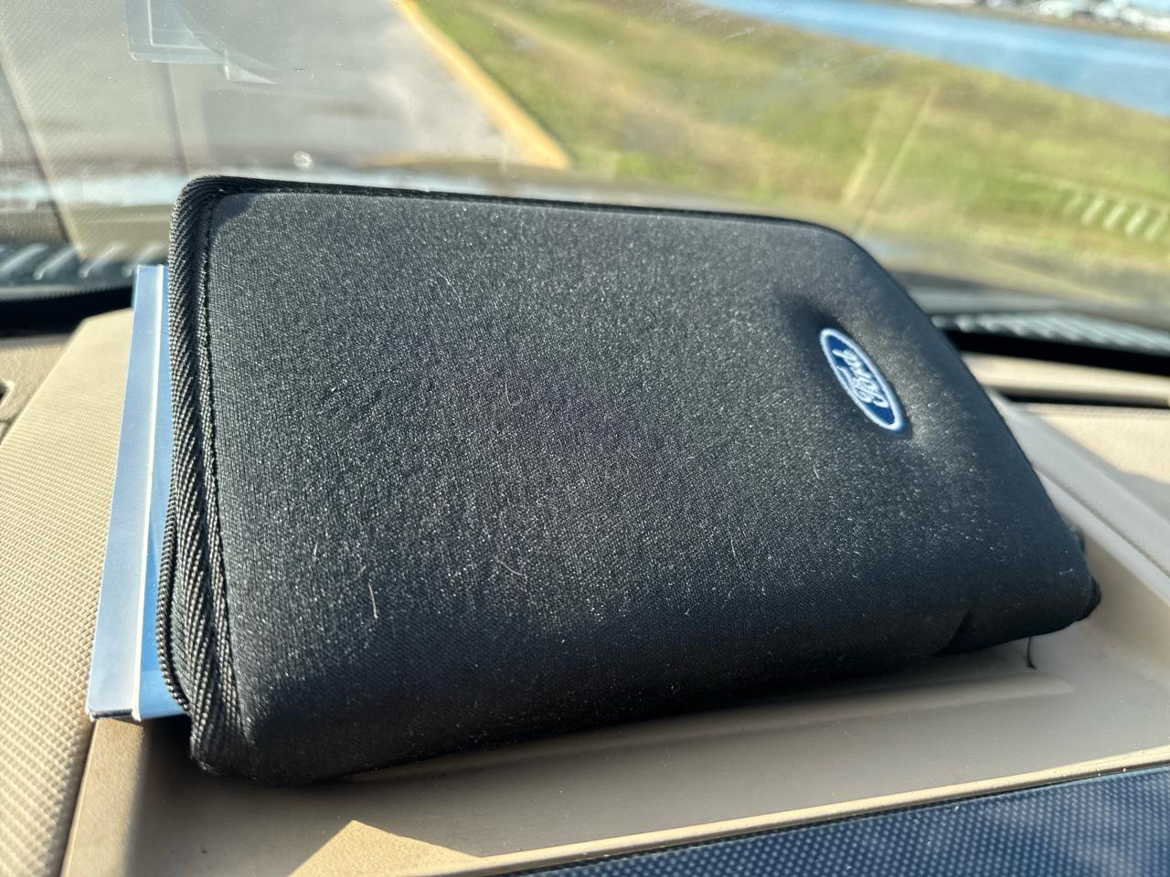 Ford Explorer Sport Trac RWD 4dr XLT 2010