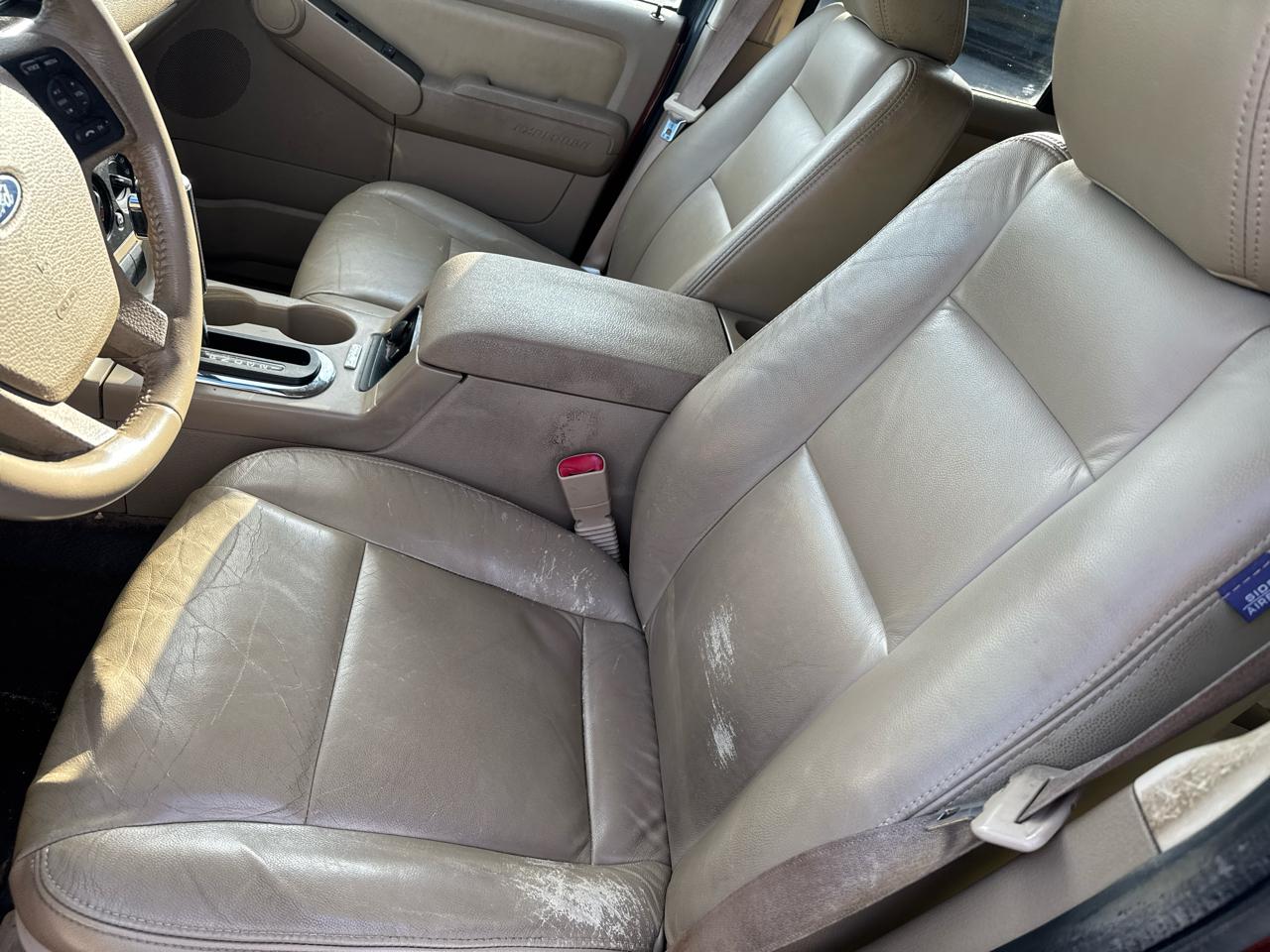 Ford Explorer Sport Trac RWD 4dr XLT 2010