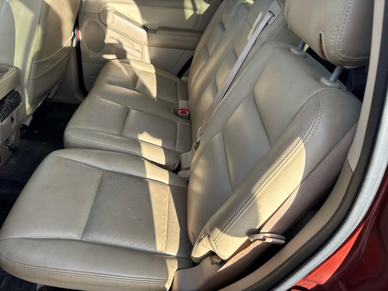 Ford Explorer Sport Trac RWD 4dr XLT 2010