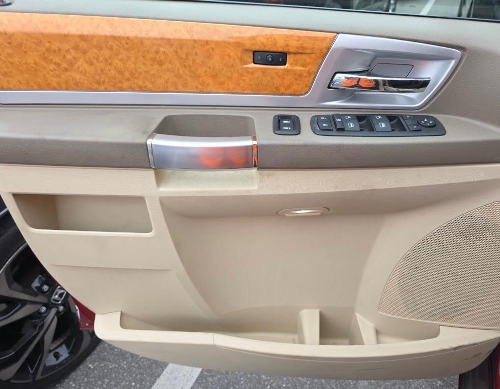 Chrysler Town & Country 4dr Wgn Limited 2008