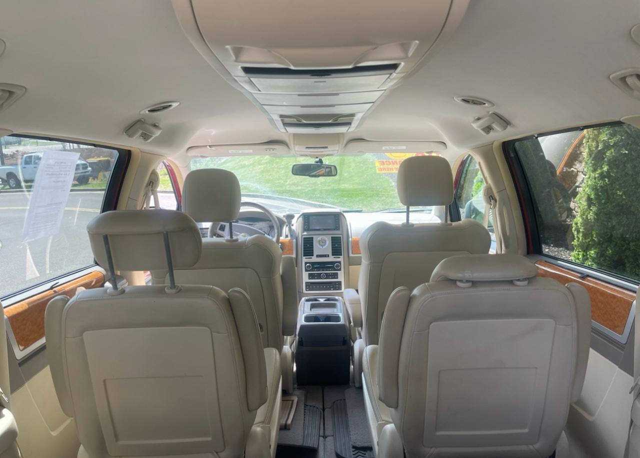 Chrysler Town & Country 4dr Wgn Limited 2008