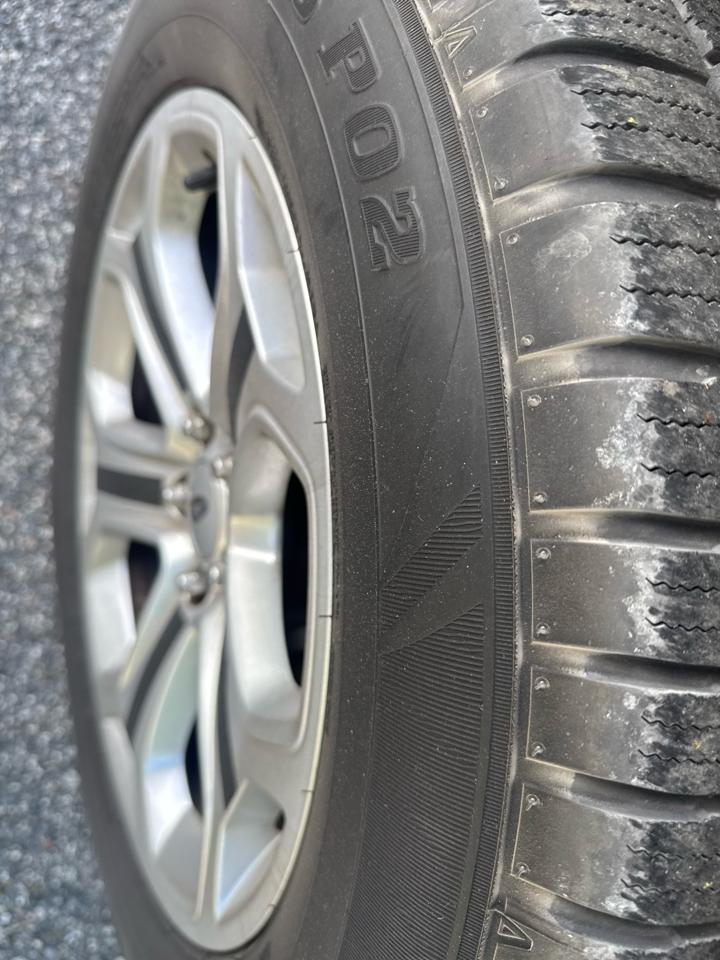 Ford Edge 4dr SEL FWD 2011