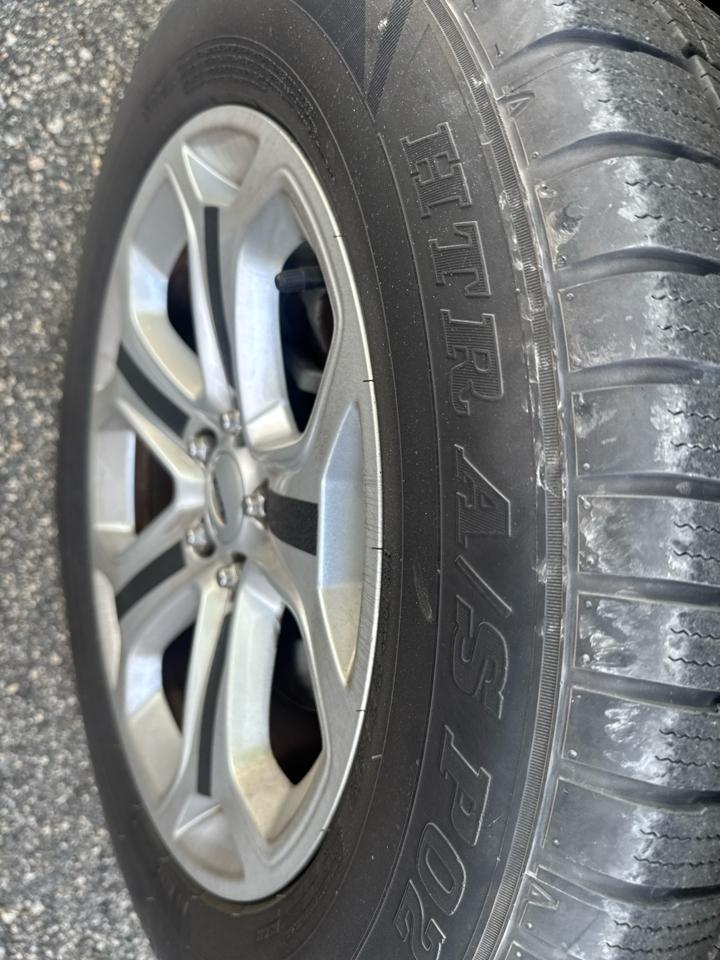 Ford Edge 4dr SEL FWD 2011