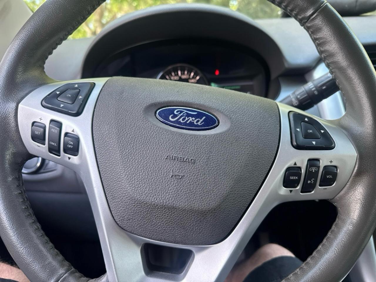 Ford Edge 4dr SEL FWD 2011