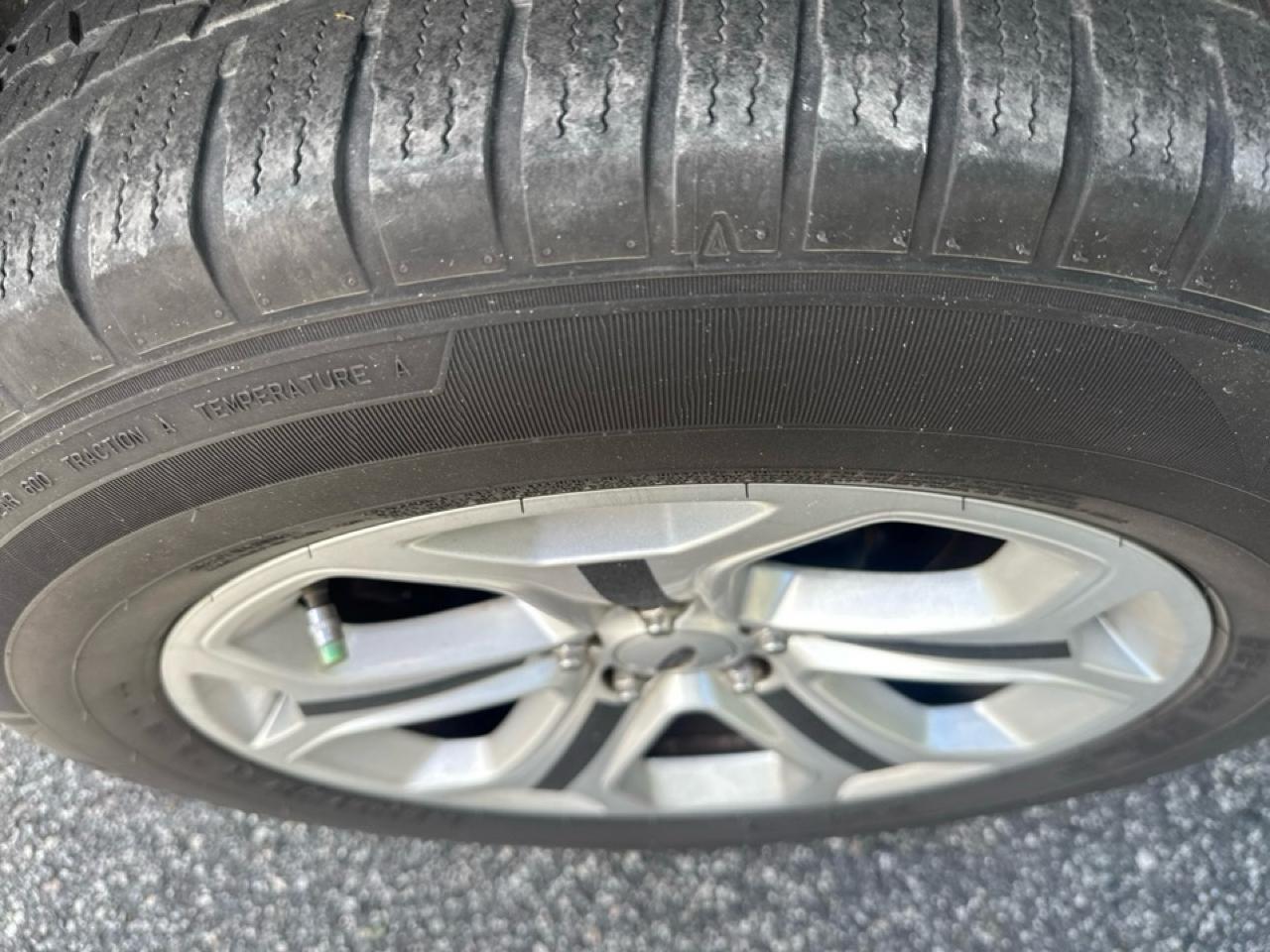 Ford Edge 4dr SEL FWD 2011