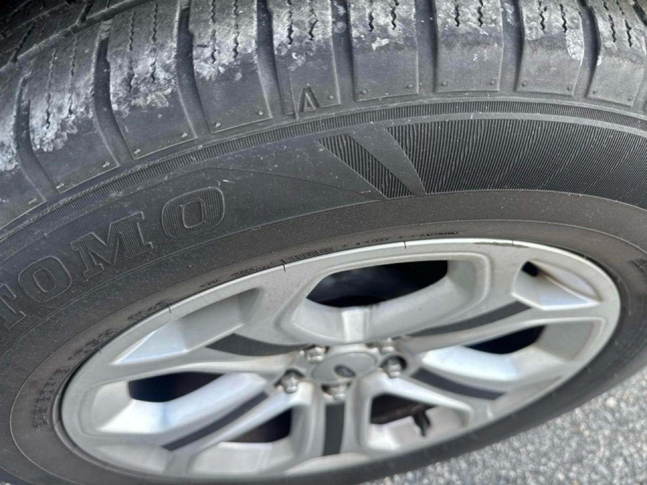 Ford Edge 4dr SEL FWD 2011