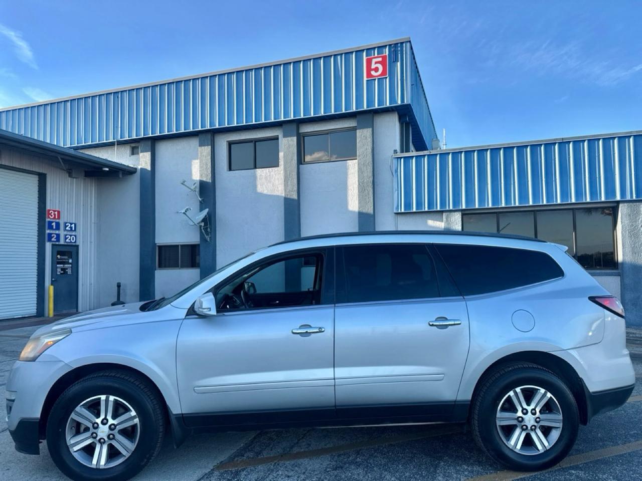 Chevrolet Traverse FWD 4dr LT w/2LT 2015