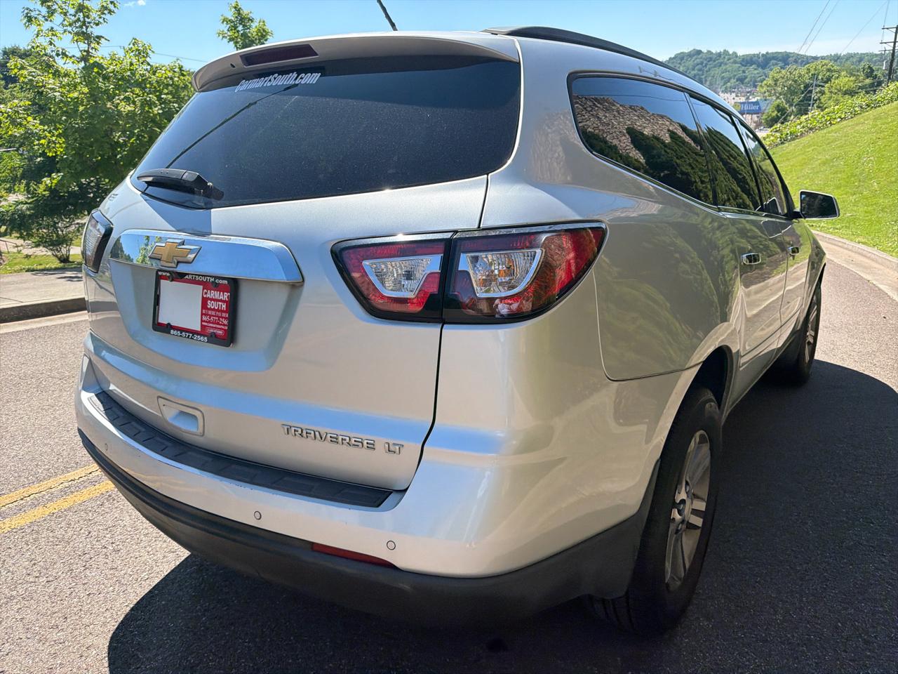 Chevrolet Traverse FWD 4dr LT w/2LT 2015