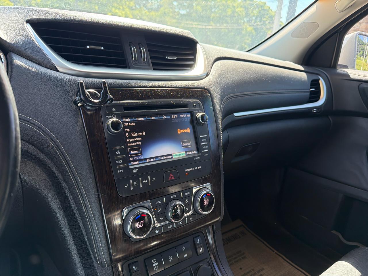 Chevrolet Traverse FWD 4dr LT w/2LT 2015