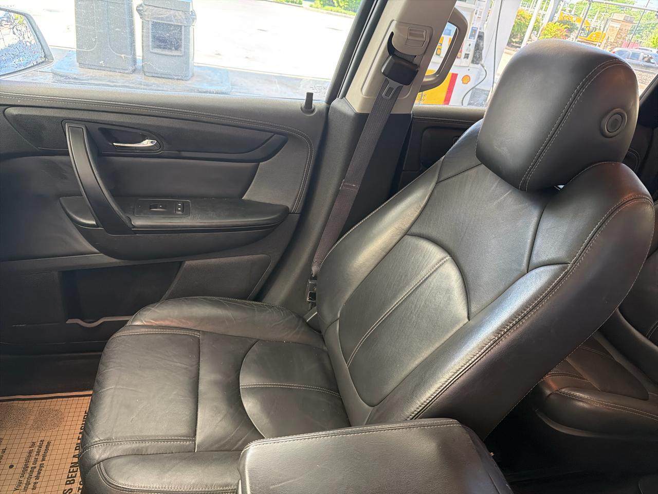 Chevrolet Traverse FWD 4dr LT w/2LT 2015