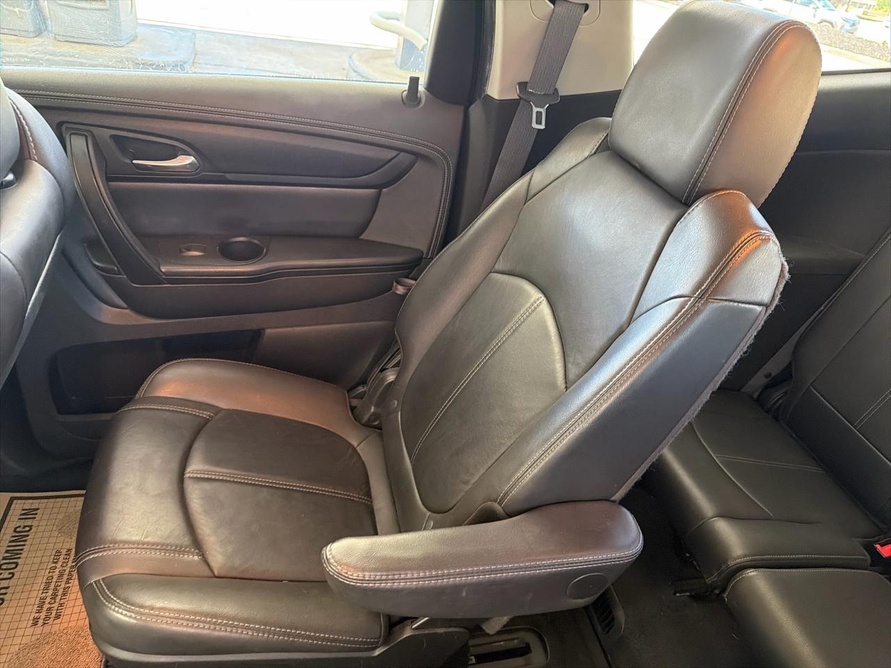 Chevrolet Traverse FWD 4dr LT w/2LT 2015
