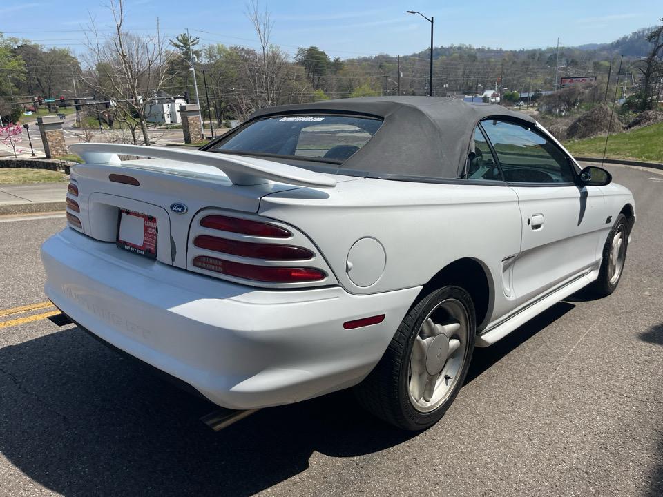 Ford Mustang 2dr Convertible GT 1995
