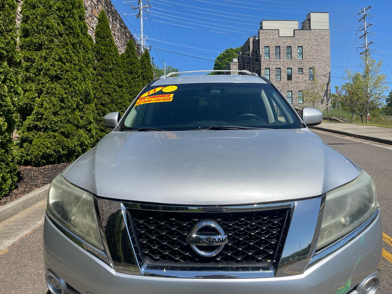 Nissan Pathfinder 4WD 4dr SV Hybrid 2014