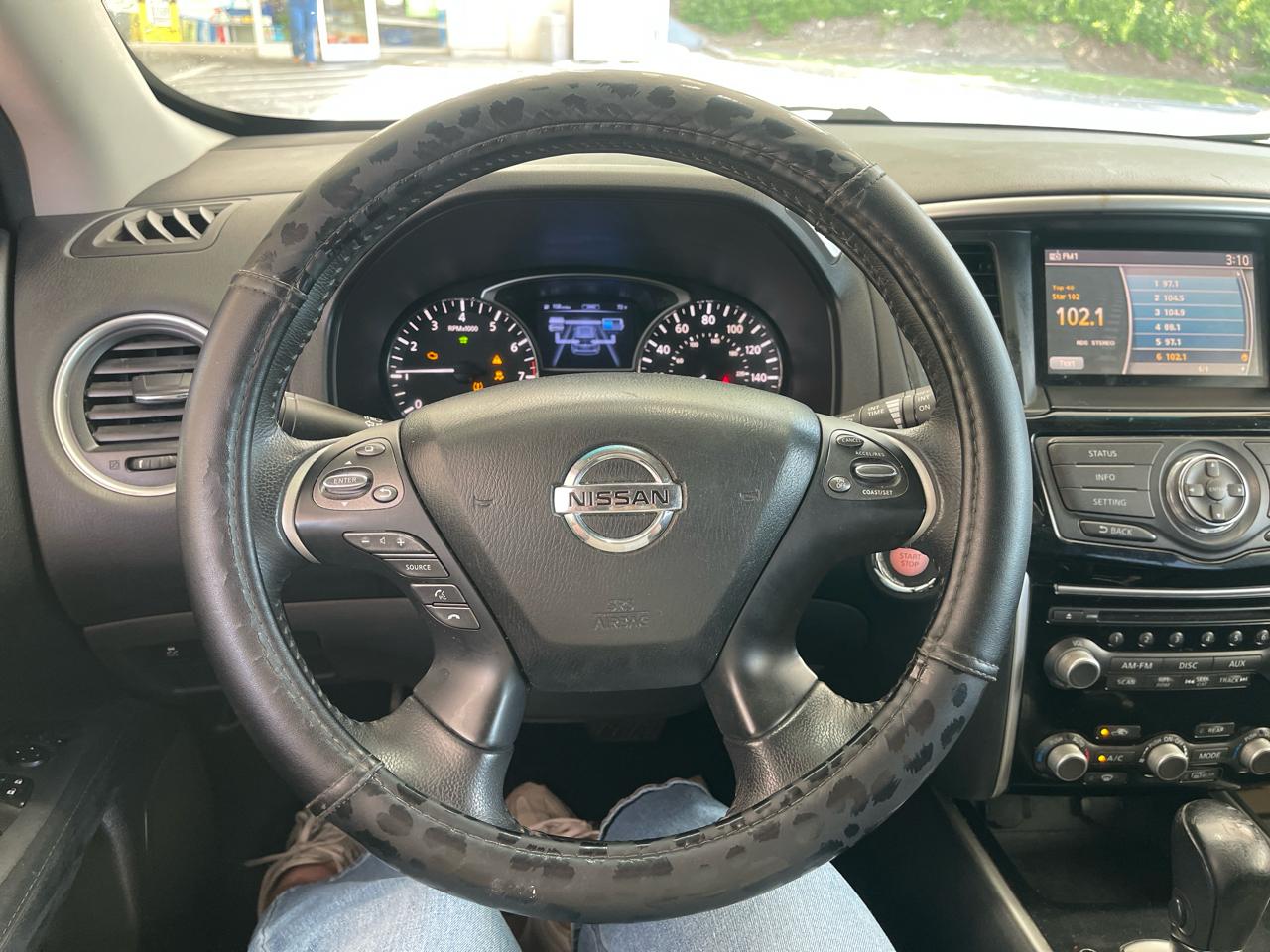 Nissan Pathfinder 4WD 4dr SV Hybrid 2014