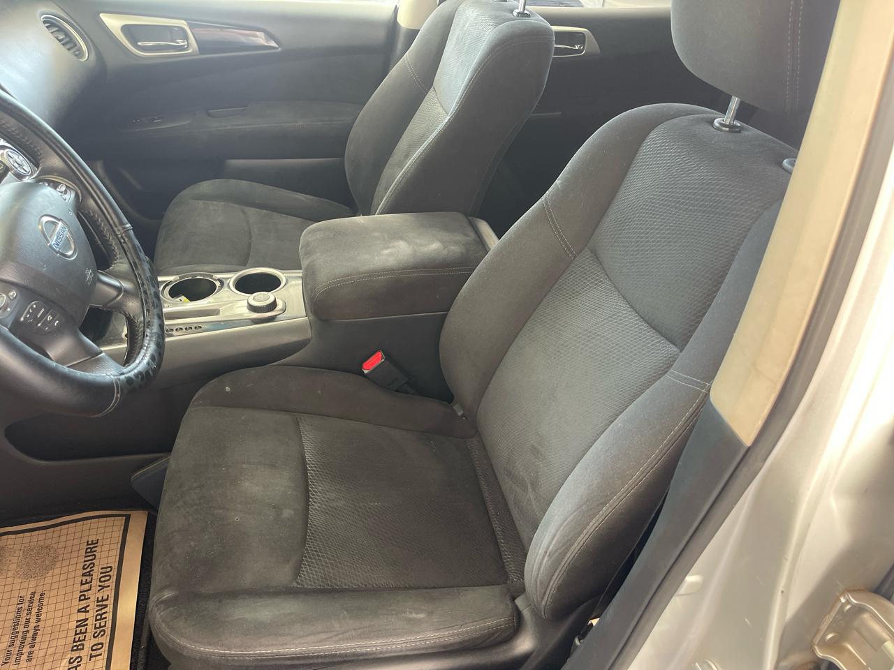 Nissan Pathfinder 4WD 4dr SV Hybrid 2014